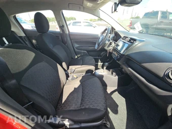 2024 Mitsubishi Mirage ES – miniatura 8