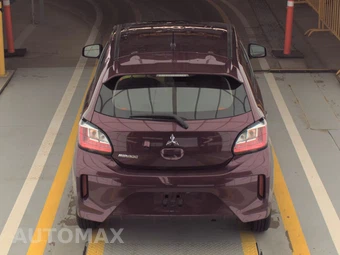 2024 Mitsubishi Mirage ES – miniatura 5