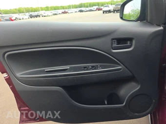 2024 Mitsubishi Mirage ES – miniatura 9