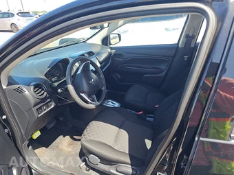 2024 Mitsubishi Mirage ES – miniatura 7