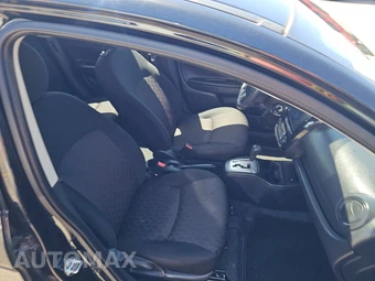 2024 Mitsubishi Mirage ES – miniatura 8