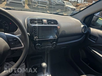 2024 Mitsubishi Mirage ES – miniatura 11