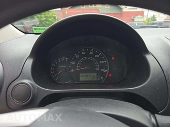 2024 Mitsubishi Mirage ES – miniatura 6