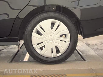 2024 Mitsubishi Mirage G4 Black Edition – miniatura 12