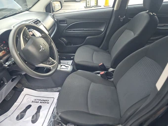 2024 Mitsubishi Mirage G4 Black Edition – miniatura 13