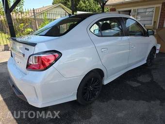 2024 Mitsubishi Mirage G4 Black Edition – miniatura 3