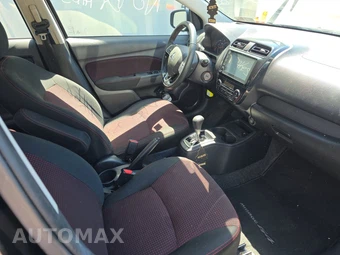 2024 Mitsubishi Mirage G4 Black Edition – miniatura 8
