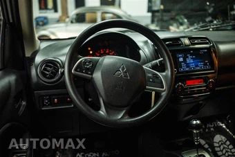 2024 Mitsubishi Mirage G4 ES - miniatura 15