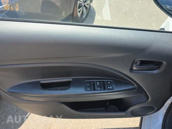 2024 Mitsubishi Mirage G4 ES – miniatura 9