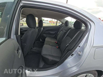 2024 Mitsubishi Mirage G4 ES – miniatura 13