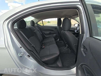 2024 Mitsubishi Mirage G4 ES – miniatura 16