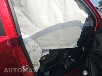 2024 Mitsubishi Mirage G4 LE – miniatura 8