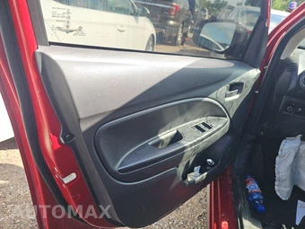 2024 Mitsubishi Mirage G4 LE – miniatura 9