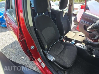 2024 Mitsubishi Mirage LE – miniatura 18