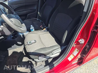 2024 Mitsubishi Mirage LE – miniatura 26