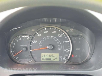 2024 Mitsubishi Mirage LE – miniatura 6