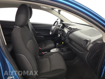 2024 Mitsubishi Mirage LE – miniatura 8
