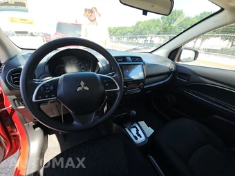 2024 Mitsubishi Mirage LE – miniatura 11