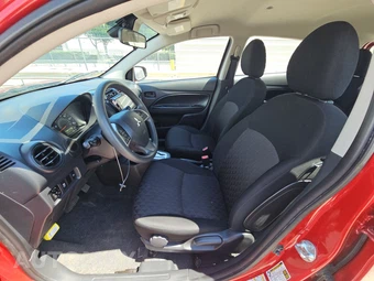 2024 Mitsubishi Mirage LE – miniatura 7