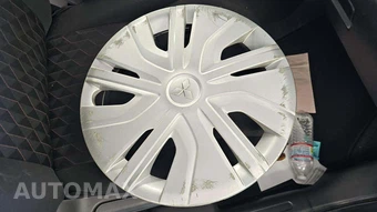 2024 Mitsubishi Mirage LE – miniatura 17