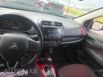 2024 Mitsubishi Mirage SE - miniatura 11