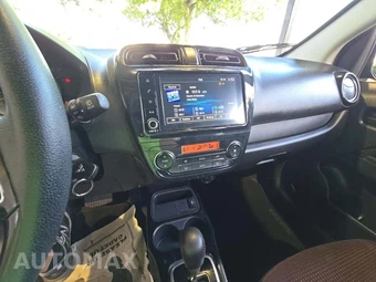 2024 Mitsubishi Mirage SE – miniatura 10