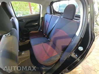 2024 Mitsubishi Mirage SE – miniatura 13