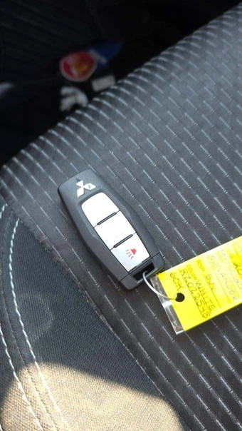 2024 Mitsubishi Outlander ES - miniatura 20