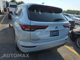 2024 Mitsubishi Outlander ES - miniatura 5