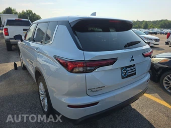 2024 Mitsubishi Outlander ES - miniatura 6
