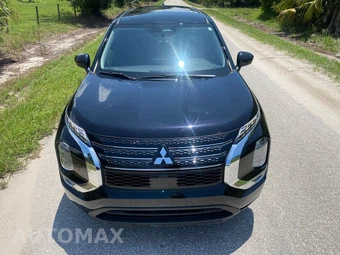 2024 Mitsubishi Outlander ES - miniatura 2