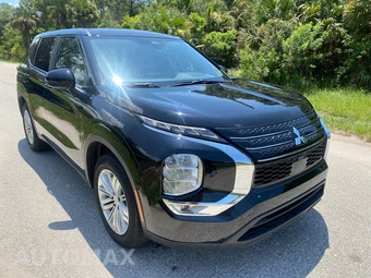 2024 Mitsubishi Outlander ES - miniatura 4
