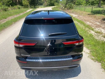 2024 Mitsubishi Outlander ES - miniatura 7