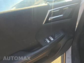2024 Mitsubishi Outlander ES - miniatura 9