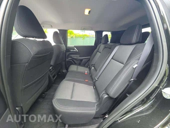 2024 Mitsubishi Outlander ES - miniatura 13