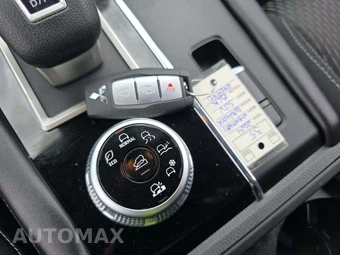 2024 Mitsubishi Outlander ES - miniatura 8