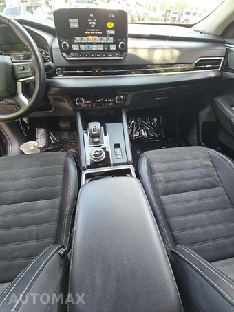 2024 Mitsubishi Outlander SE Black Edition - miniatura 10