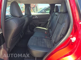 2024 Mitsubishi Outlander SE Black Edition - miniatura 19