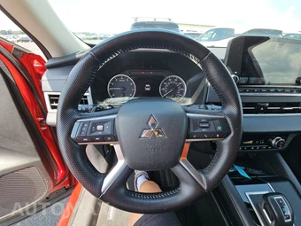 2024 Mitsubishi Outlander SE Black Edition - miniatura 16