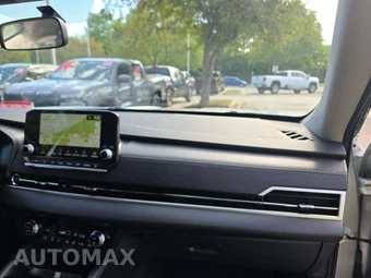 2024 Mitsubishi Outlander SE Black Edition - miniatura 17