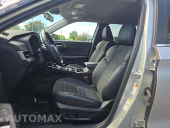 2024 Mitsubishi Outlander SE Black Edition - miniatura 3