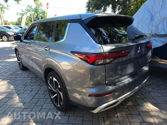 2024 Mitsubishi Outlander SE - miniatura 2