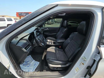 2024 Mitsubishi Outlander SE - miniatura 3