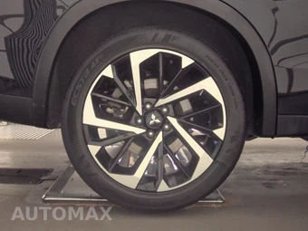 2024 Mitsubishi Outlander SE - miniatura 11