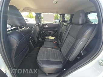 2024 Mitsubishi Outlander SE - miniatura 13