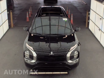 2024 Mitsubishi Outlander SE - miniatura 2