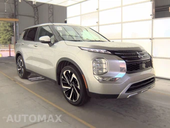 2024 Mitsubishi Outlander SE - miniatura 3