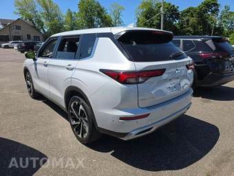 2024 Mitsubishi Outlander SE - miniatura 2