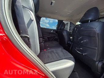 2024 Mitsubishi Outlander SE - miniatura 8