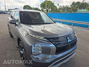 2024 Mitsubishi Outlander SE - miniatura 3